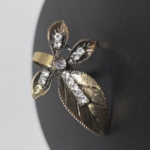 Leaves leaf ring golden adjustable with stones